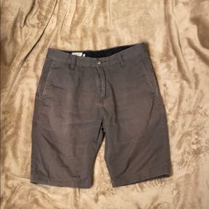 Mens VOLCUM short